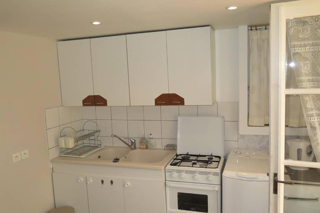 Les Petits Self Contained 2 Bedroom Apartment Molieres (Dordogne) Εξωτερικό φωτογραφία