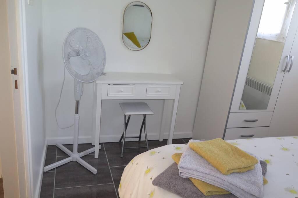 Les Petits Self Contained 2 Bedroom Apartment Molieres (Dordogne) Εξωτερικό φωτογραφία